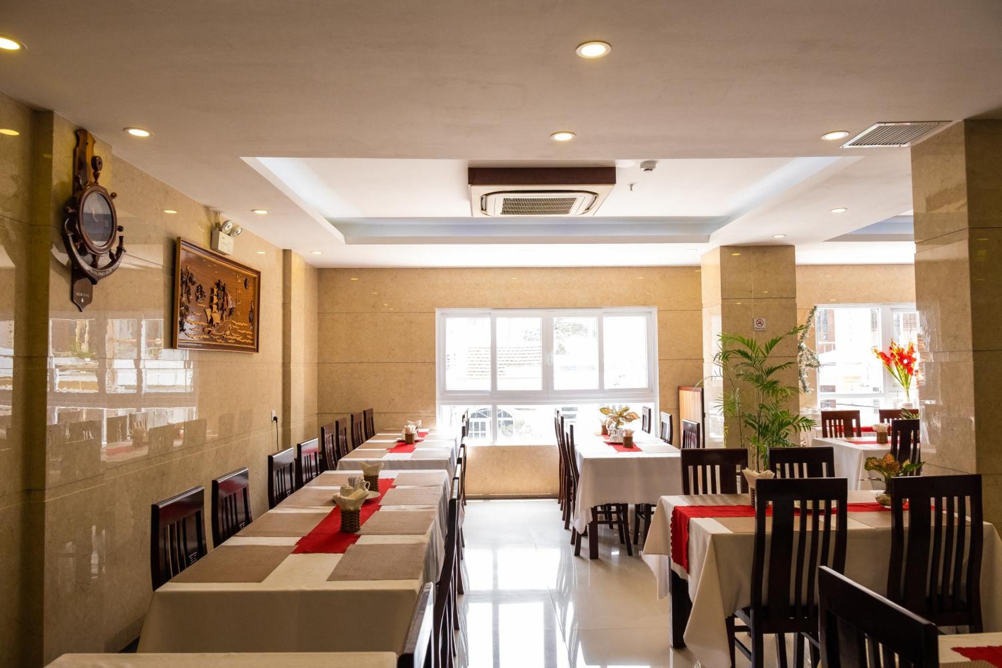 Gem Nha Trang Hotel Екстериор снимка