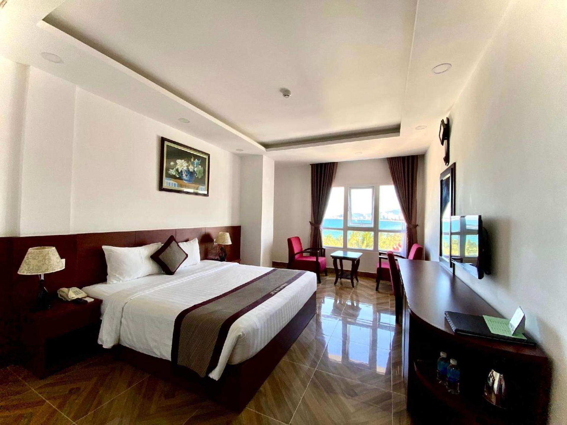 Gem Nha Trang Hotel Екстериор снимка