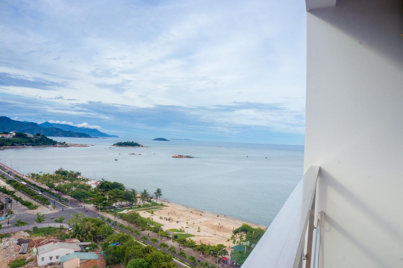Gem Nha Trang Hotel Екстериор снимка