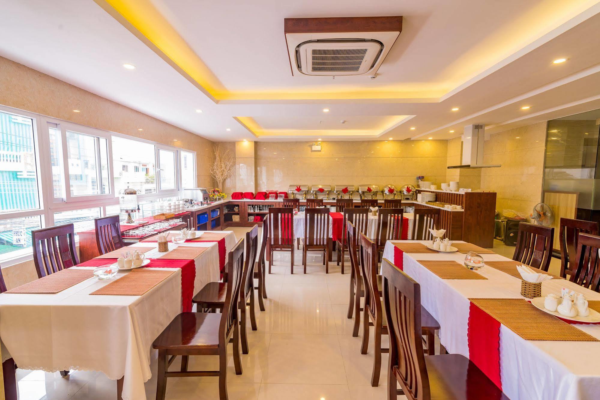 Gem Nha Trang Hotel Екстериор снимка